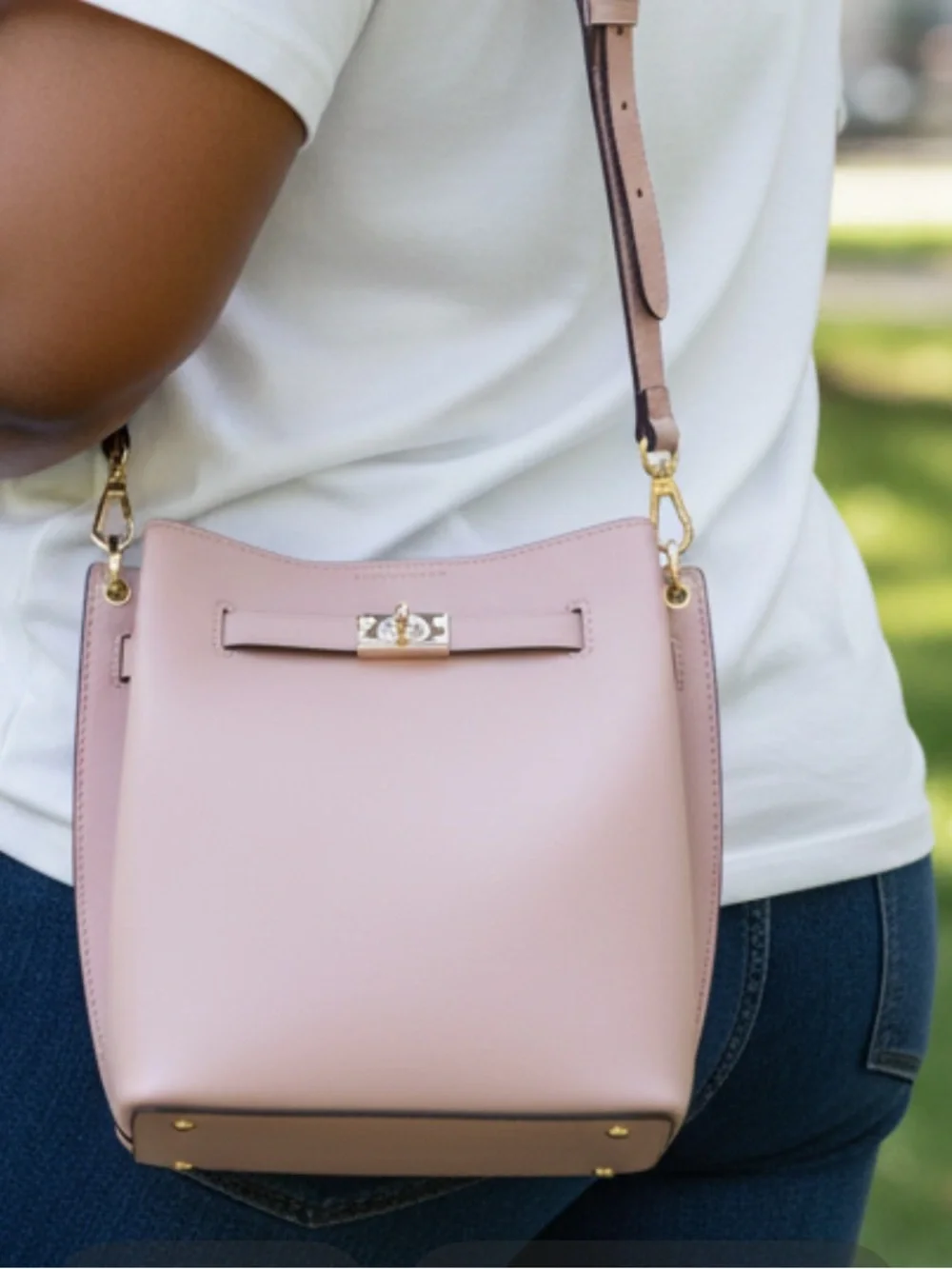 Michael Kors Hamilton Legacy Medium Messenger Bag.NWOT